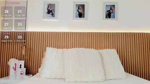 Alexa Garcia  online show from 12/18/25, 04:40