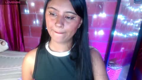 Snapshot of sussy_222 chatting on 02/08/25, 01:22 susy online show from 02/08/25, 01:22