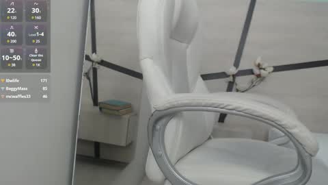 sussy leon online show from 03/05/25, 07:27