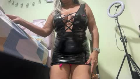 Snapshot of sussy_perez_ chatting on 06/30/26, 07:20 Sussy online show from 06/30/26, 07:20
