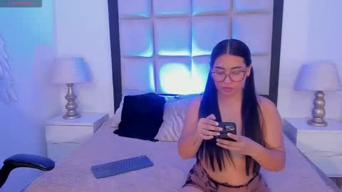 sussyfoxx_ online show from 02/06/26, 12:19