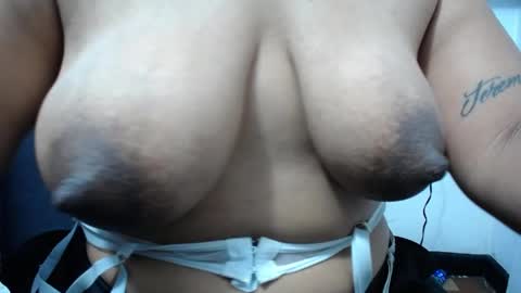 Snapshot of susy_perverttt chatting on 05/05/26, 02:03 susy_perverttt online show from 05/05/26, 02:03