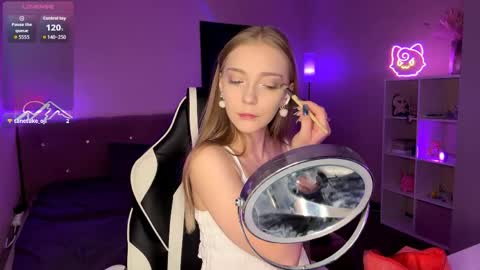 Jessica online show from 04/12/26, 01:27