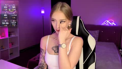 Jessica online show from 04/21/26, 01:17