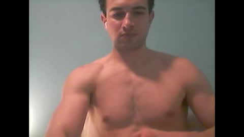 Snapshot of sutromaxx chatting on 09/27/25, 11:21 Maximus online show from 09/27/25, 11:21