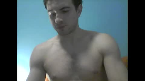 Snapshot of sutromaxx chatting on 10/17/25, 04:48 Maximus online show from 10/17/25, 04:48