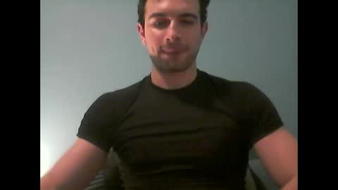 Snapshot of sutromaxx chatting on 10/17/25, 11:29 Maximus online show from 10/17/25, 11:29