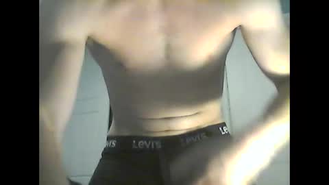 Snapshot of sutromaxx chatting on 03/16/26, 11:53 Maximus online show from 03/16/26, 11:53