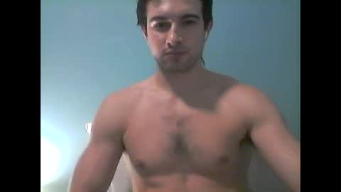 Snapshot of sutromaxx chatting on 06/04/26, 11:33 Maximus online show from 06/04/26, 11:33