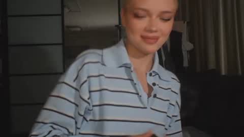 Snapshot of suzannabarmes chatting on 07/05/26, 09:55 Stacy online show from 07/05/26, 09:55
