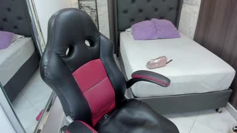 S U Z E T  online show from 07/18/26, 07:28