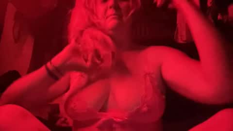Suzie Q online show from 05/05/26, 08:33