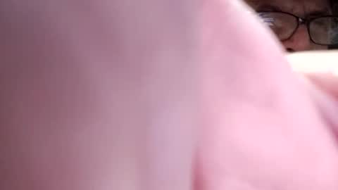 Snapshot of suzuki1250 chatting on 12/23/25, 09:18 suzuki1250 online show from 12/23/25, 09:18