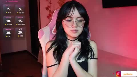 Snapshot of suzumi_ chatting on 12/03/24, 08:16 Jadde  online show from 12/03/24, 08:16