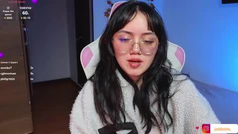 Snapshot of suzumi_ chatting on 01/24/25, 08:44 Jadde  online show from 01/24/25, 08:44