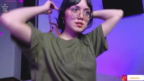 Snapshot of suzumi_ chatting on 02/01/25, 09:43 Jadde  online show from 02/01/25, 09:43