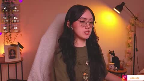 Snapshot of suzumi_ chatting on 10/13/25, 02:55 Jadde  online show from 10/13/25, 02:55