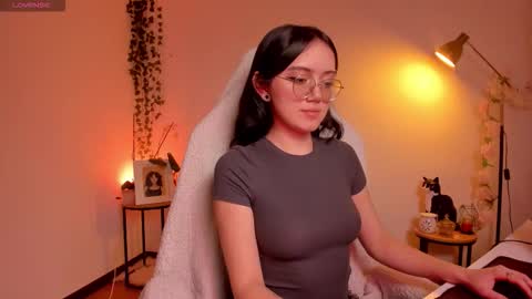 Snapshot of suzumi_ chatting on 10/24/25, 07:16 Jadde  online show from 10/24/25, 07:16