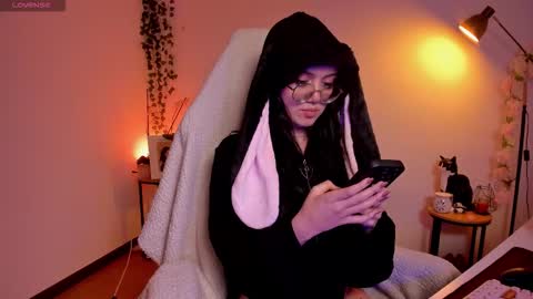 Snapshot of suzumi_ chatting on 10/29/25, 06:15 Jadde  online show from 10/29/25, 06:15