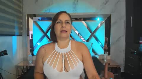 Suzy online show from 04/21/26, 10:21