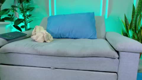 Suzy online show from 04/22/26, 09:05