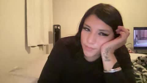 Snapshot of suzyishellawet chatting on 04/06/26, 05:08 Suzy online show from 04/06/26, 05:08