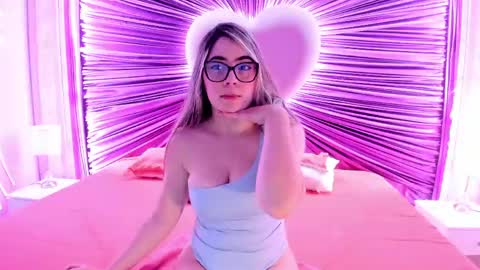 suzylee_ online show from 04/26/26, 03:37