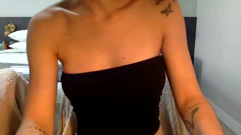 The real sugar baby   Suzy Summer   online show from 01/04/25, 02:14