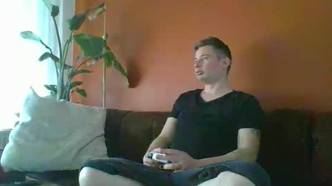 sventwinkboy online show from 04/17/26, 04:54