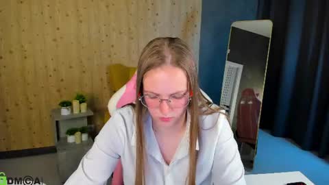 Emma online show from 07/21/26, 04:59