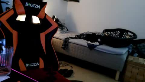 swe9090 online show from 01/25/25, 09:47