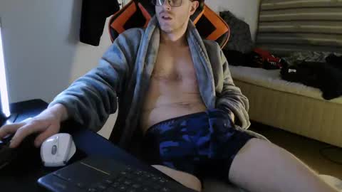 swe9090 online show from 03/08/25, 02:34