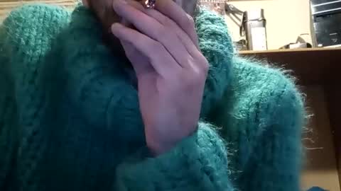 sweaterboy666 online show from 12/26/24, 10:37