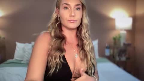 Swedish Candii online show from 02/02/26, 12:09