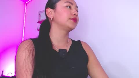 Snapshot of sweeet_amy chatting on 10/24/25, 12:19 Amy IG sweeet amy0 online show from 10/24/25, 12:19