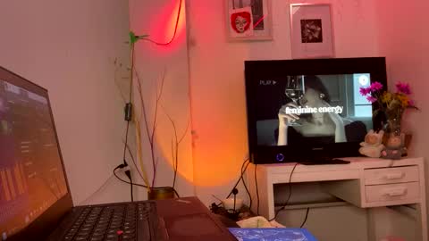 Valeria online show from 02/25/26, 09:46