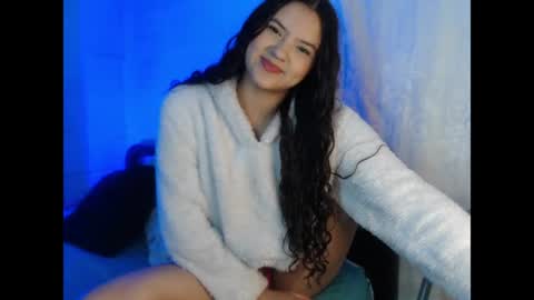 Snapshot of sweeetjolie chatting on 06/10/26, 07:40 Jolie online show from 06/10/26, 07:40