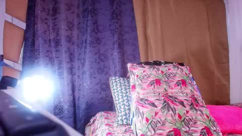 Debora  online show from 10/11/25, 11:53