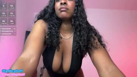 Snapshot of sweer_oshun chatting on 10/07/25, 02:58 Evangeline online show from 10/07/25, 02:58