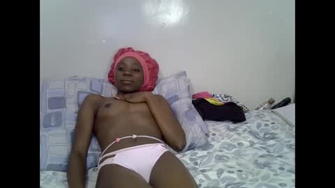 Snapshot of sweest_caster chatting on 05/18/26, 04:13 Sweetest doll online show from 05/18/26, 04:13