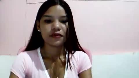 Snapshot of sweet01pinay chatting on 07/05/26, 01:29 sweet01pinay online show from 07/05/26, 01:29
