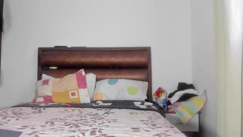 Snapshot of sweet1004 chatting on 09/29/25, 11:59 sweet1004 online show from 09/29/25, 11:59