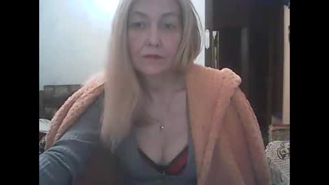 sweet4blonde67 online show from 12/13/24, 05:10