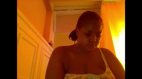 Snapshot of sweet52537 chatting on 10/20/25, 05:30 sweet52537 online show from 10/20/25, 05:30
