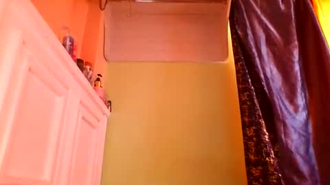 sweet52537 online show from 04/06/26, 07:31