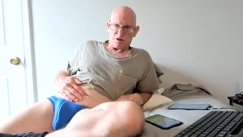 Snapshot of sweet6161 chatting on 05/15/26, 02:24 Zeppelin man online show from 05/15/26, 02:24