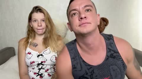 Mia and Robert online show from 10/10/25, 06:45