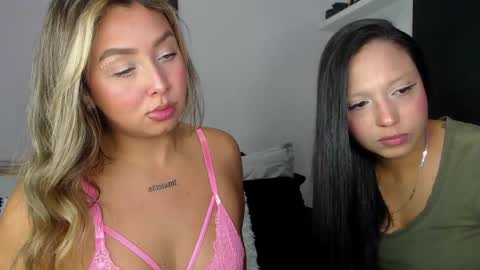 Snapshot of sweet__pink chatting on 04/17/26, 02:14 Taty online show from 04/17/26, 02:14