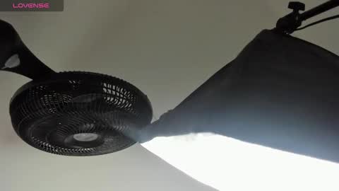 Vanessa online show from 10/21/25, 03:18