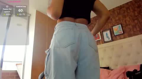 Vanessa online show from 02/04/26, 09:53